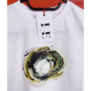 Tricou unicat cu pictură realizata de catre artista Alina Herțeg
